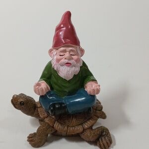 New Gnome Meditating Mindfulness Garden Table Centrepiece Decor Ornament Statue